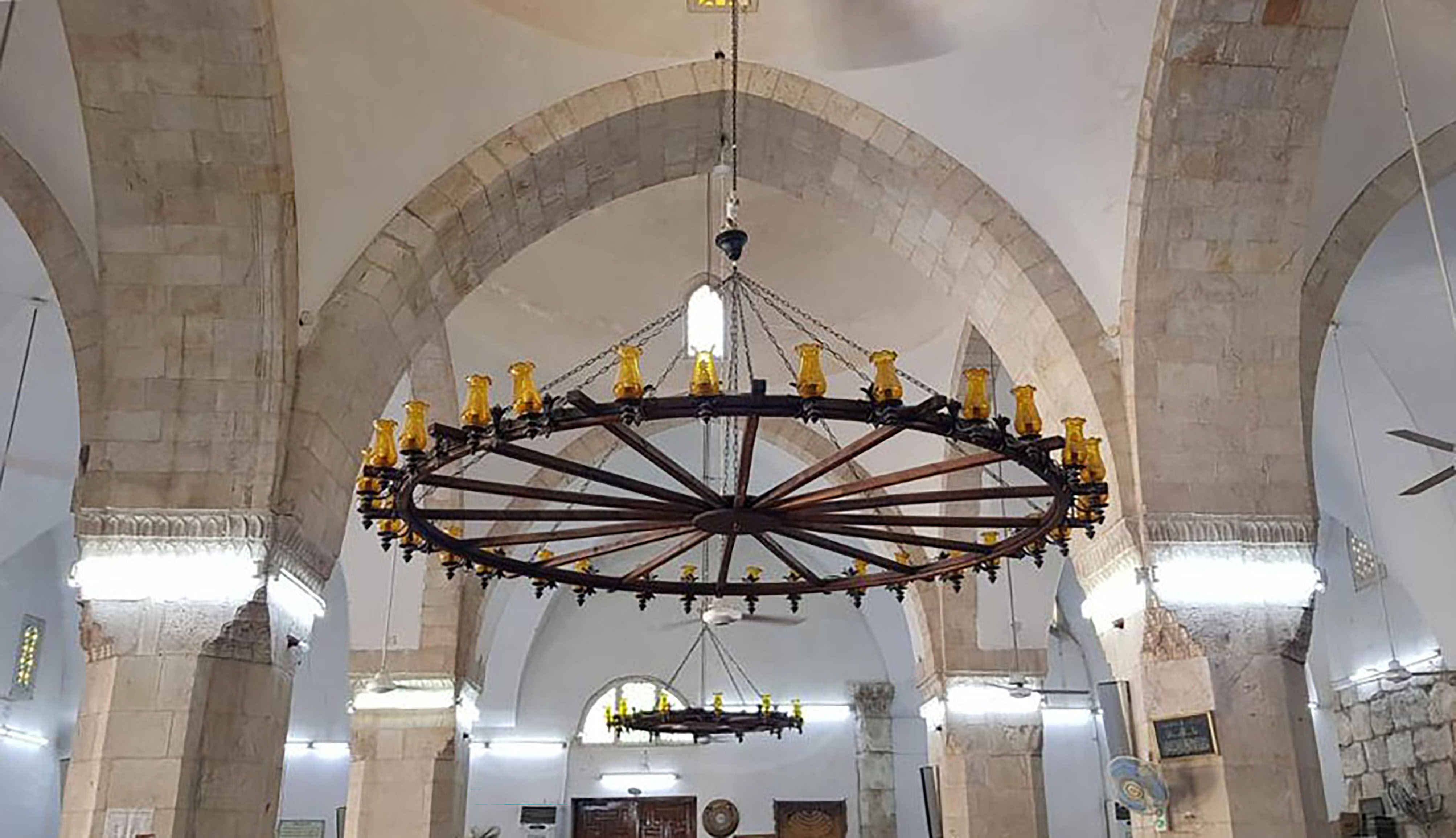 Excessive light usage in the main prayer-hall, during a prayer-time (Augest 11:03). By: Noor Jijakli, 2022.