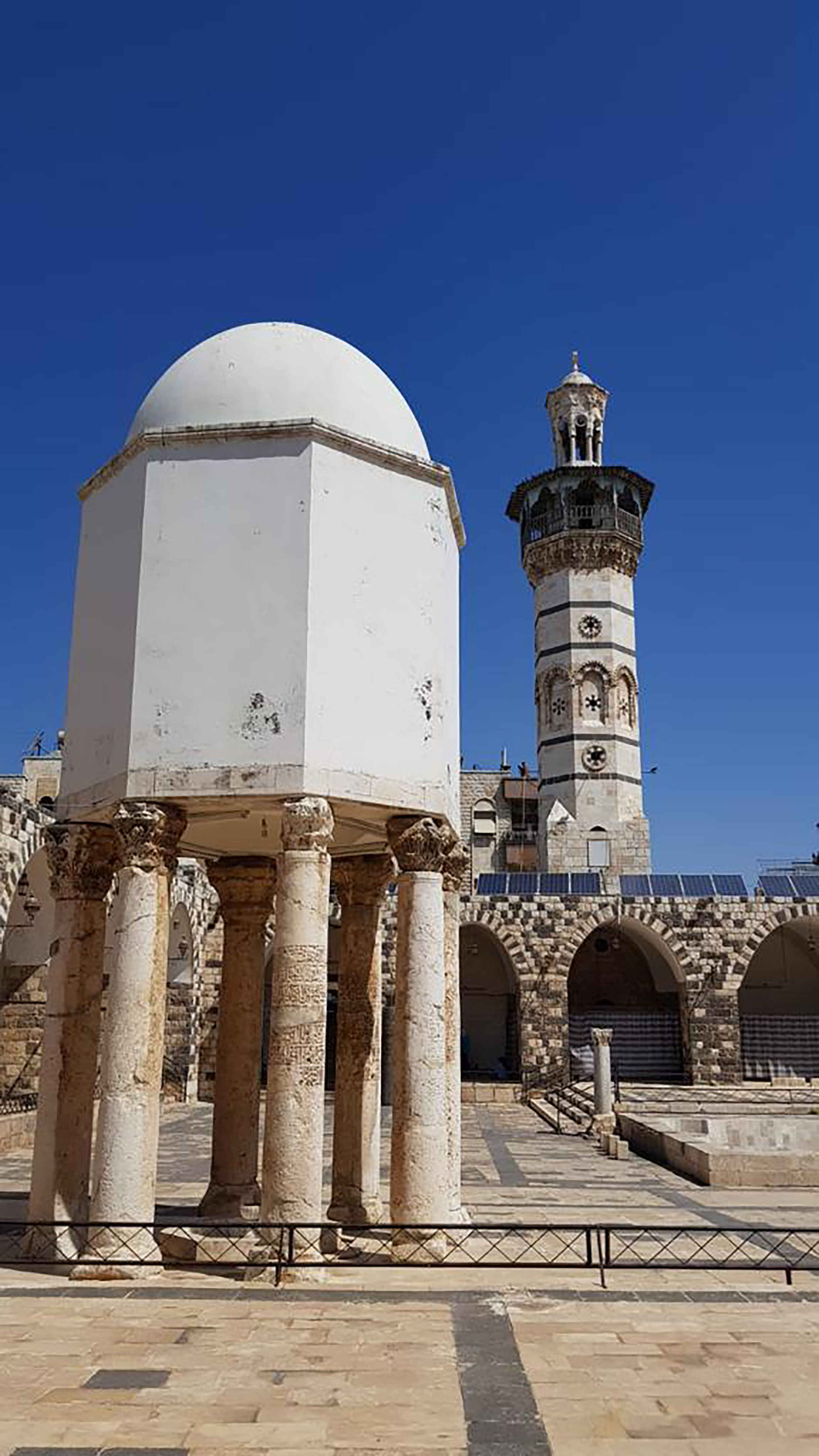 The installed solar panels on top of the north arcade in the Upper Mosque in Hama. By: Noor Jijakli, 2022.